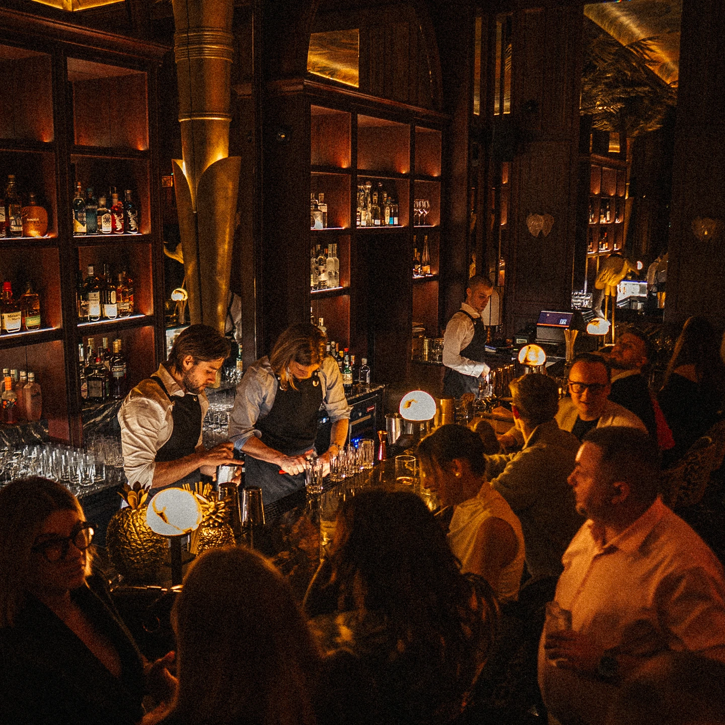 Lazy Lion Coctail Bar interior